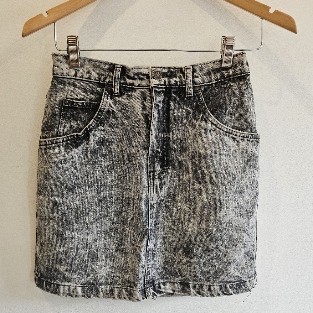 Vintage Gap Gray Acid-Wash Skirt